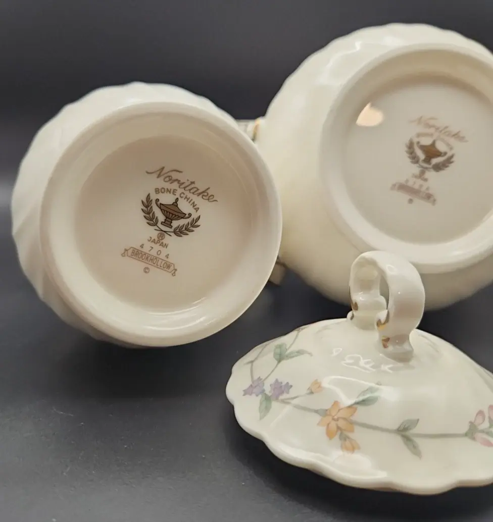 Thumbnail: Noritake Bone China Japan - 4704 BROOKHOLLOW Creamer & Suger Caddy - MINT