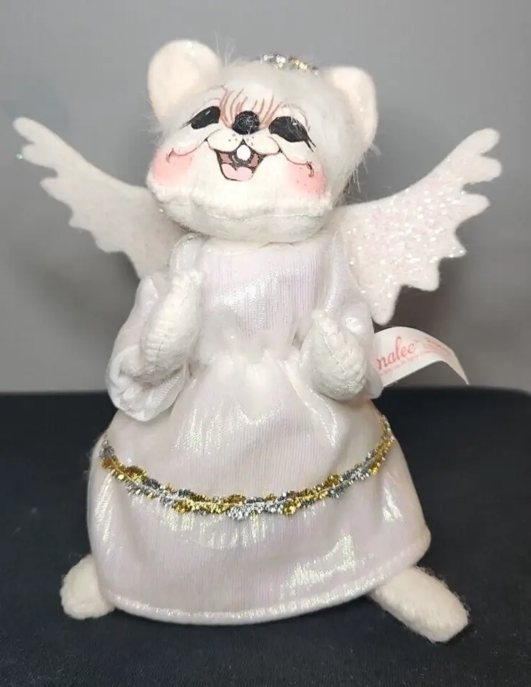 2005 Annalee Mobilite - Angel Cat Holiday Doll