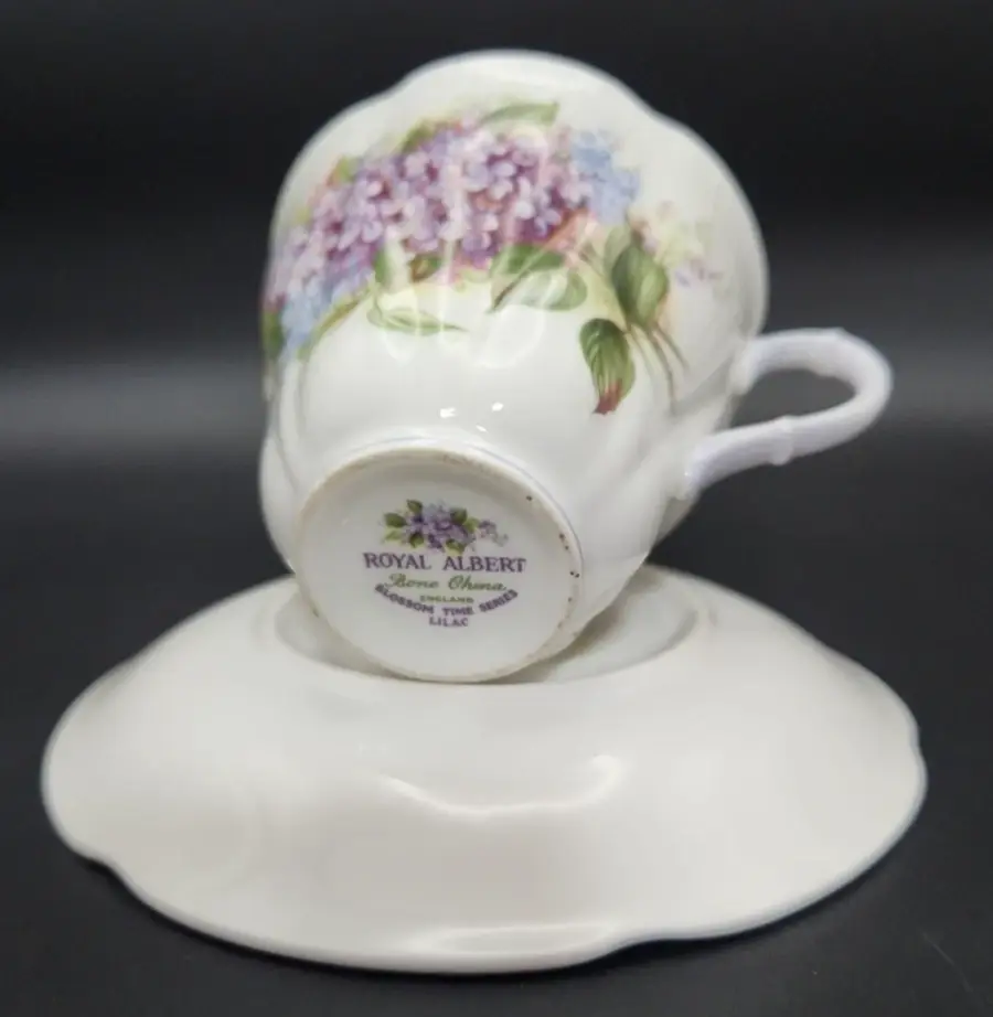 Thumbnail: 1966 Royal Albert BLOSSOM TIME SERIES Collection 4 Shelley Teacups & 4 Saucers