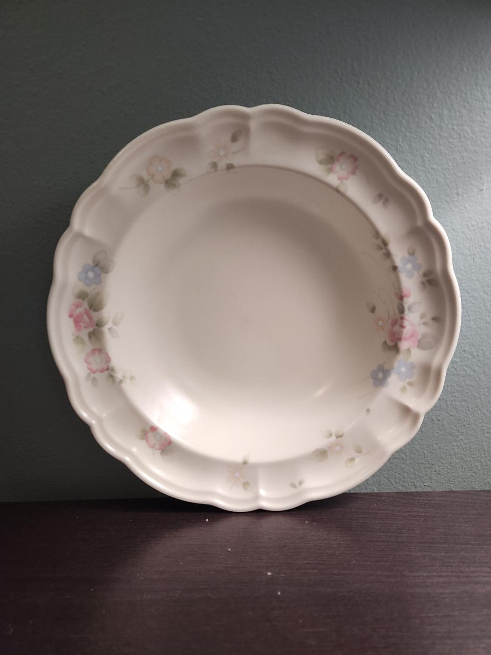 Vintage Pfaltzgraff Fluted Tea Rose Round Serving Bowl