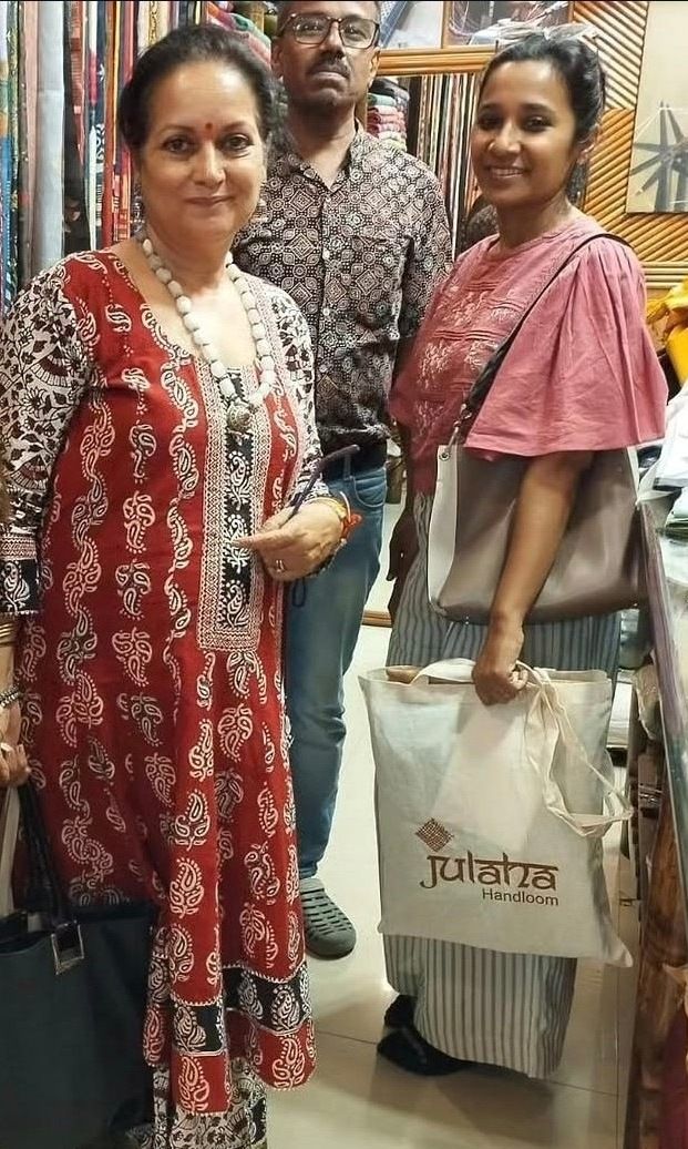 Himani Shivpuri and Tannishtha Chatterjee at the Raipur store