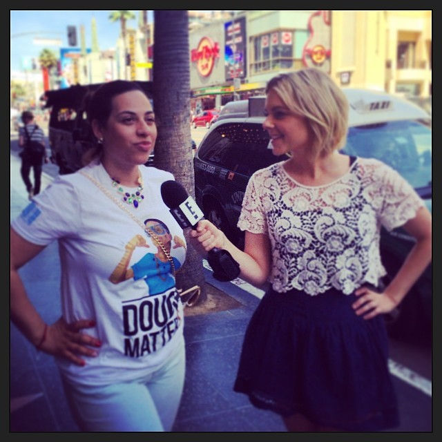 Instagram - Last minute interviews on Hollywood BLVD with #ENews! #celebritynews