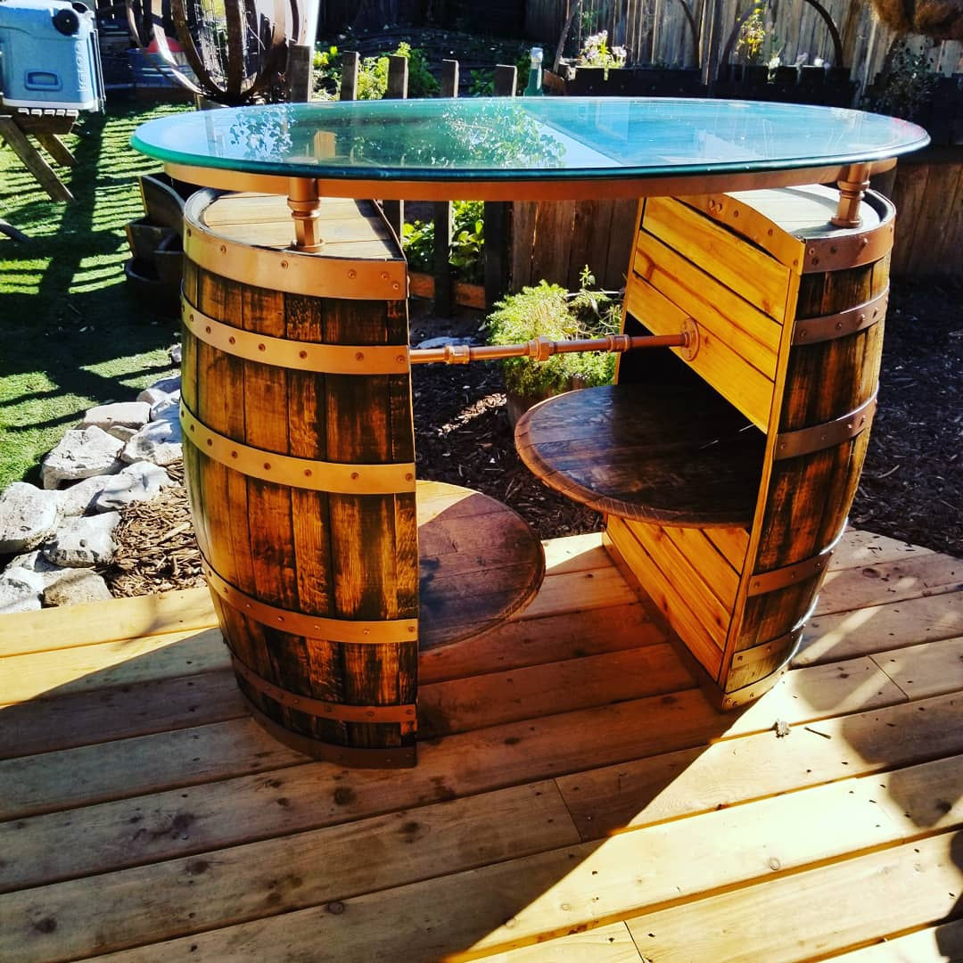 Barrel island table 