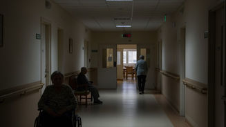 Quand la lumière prévient les chutes : un levier simple pour la sécurité des aînés