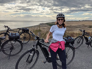 יעל ארבל: מורה לפילאטיס מזרן ומכשירים בסיאטל ופיזיותרפיסטית מוסמכת