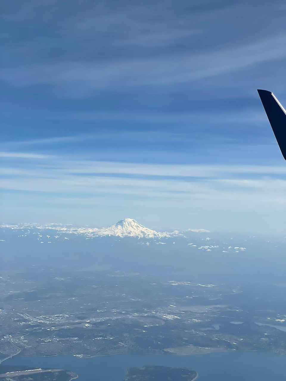 Mount Rainier from a plane 