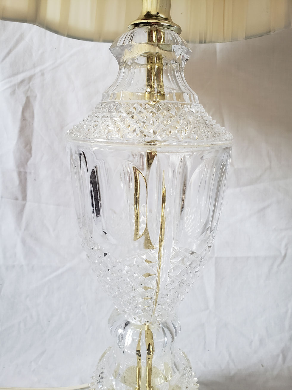 Thumbnail: Clear Glass Table Lamp with Etched Pattern and Gold Colored Base