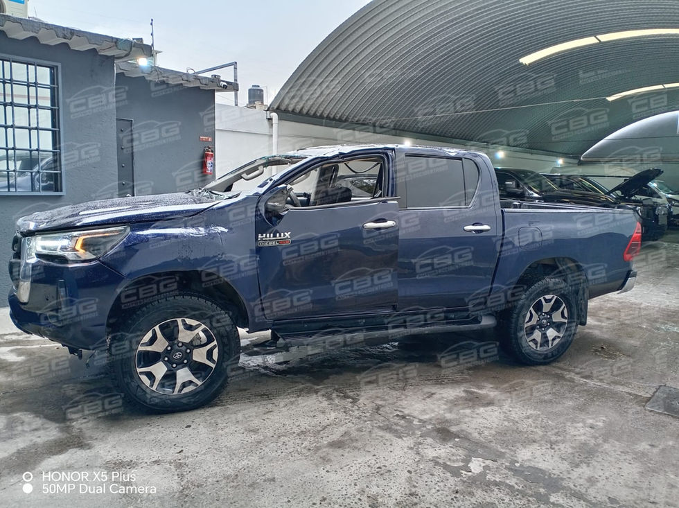 TOYOTA HILUX SRV DIESEL HIBRIDA 2024 - 4x4 