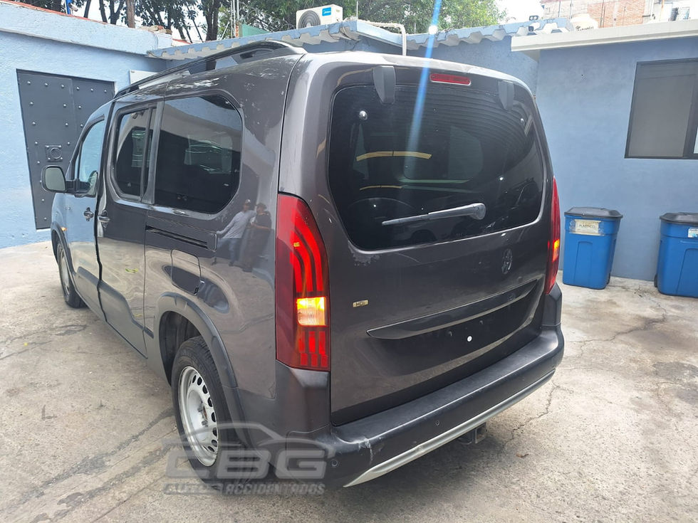 PEUGEOT RIFTER ALLURE PACK 2024