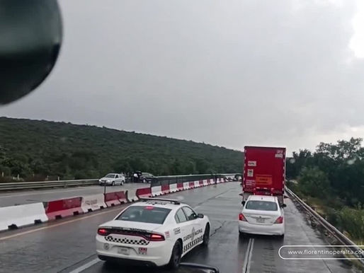 Accidente en Arco Norte deja cierre parcial tras choque e incendio de grúa