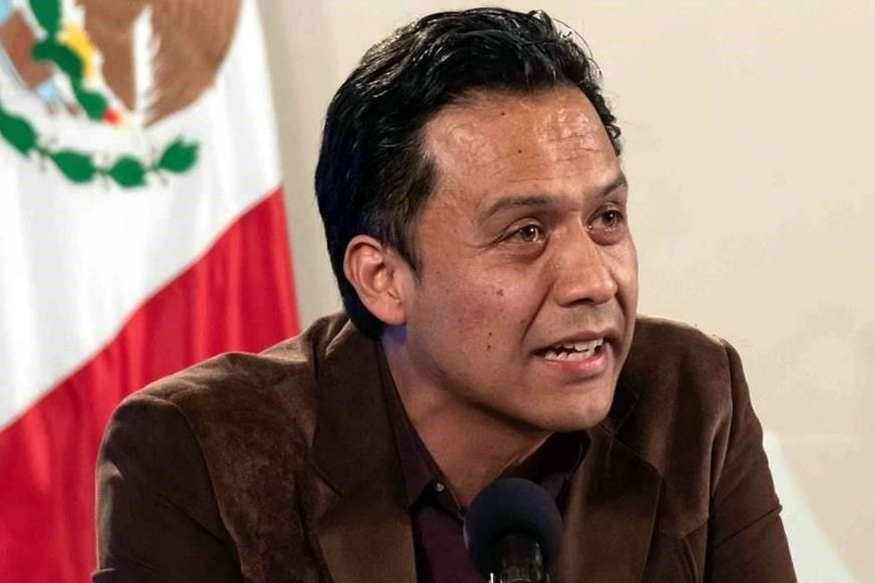 La destitución de Marx Arriaga; qué lo dejó fuera de los libros de texto de la SEP