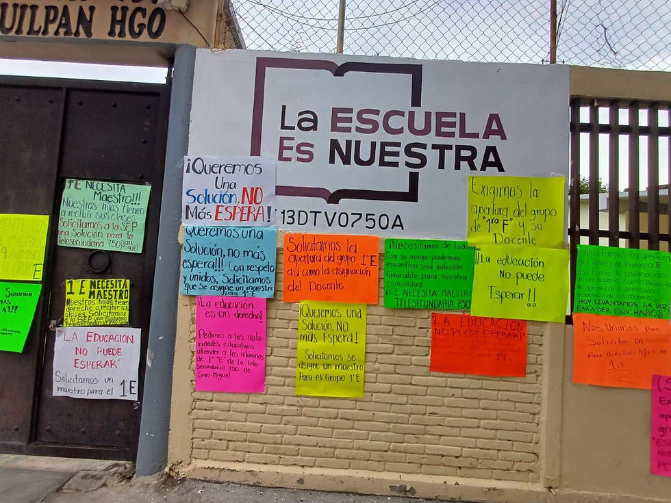 Padres cierran telesecundaria en Ixmiquilpan: exigen otro salón