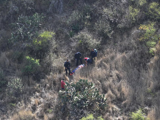 Rescatan a hombre tras sufrir una caída de más de 6 metros en Tula de Allende
