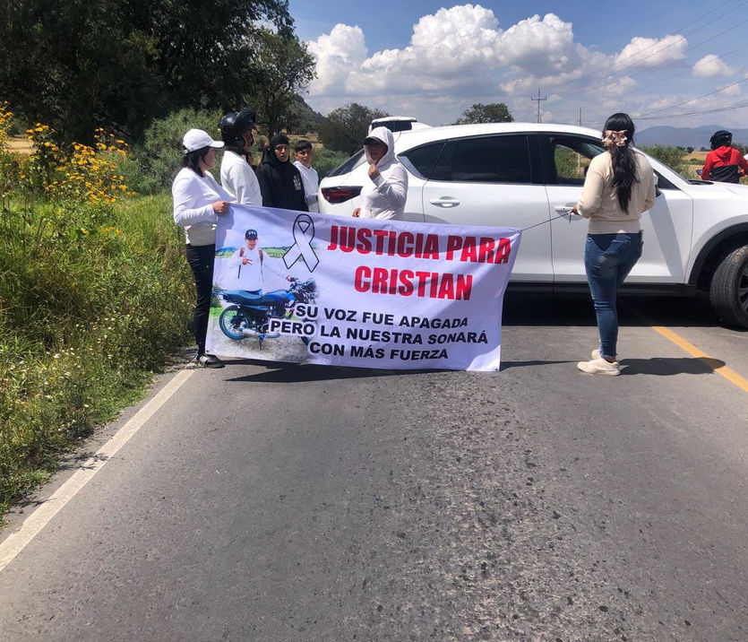 Manifestación en Apan exige justicia por la muerte de Cristian Fernando