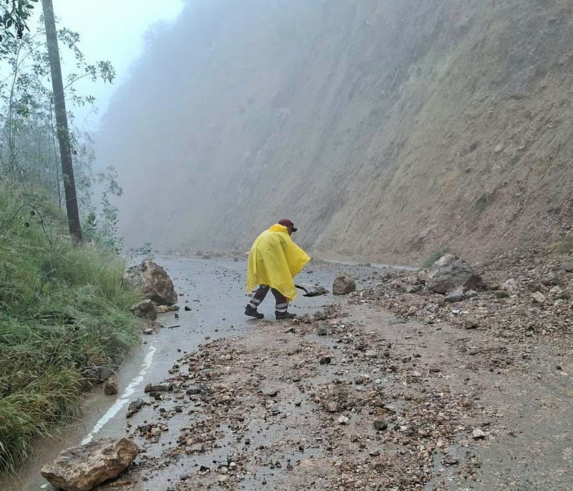 Daños en Hidalgo por lluvias: estas carreteras obstruidas este miércoles 7 de octubre