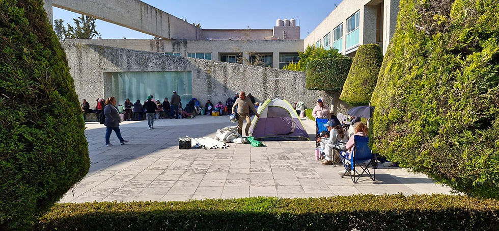 Manifestantes se instalan frente a la PGJEH; ¿qué exigen?
