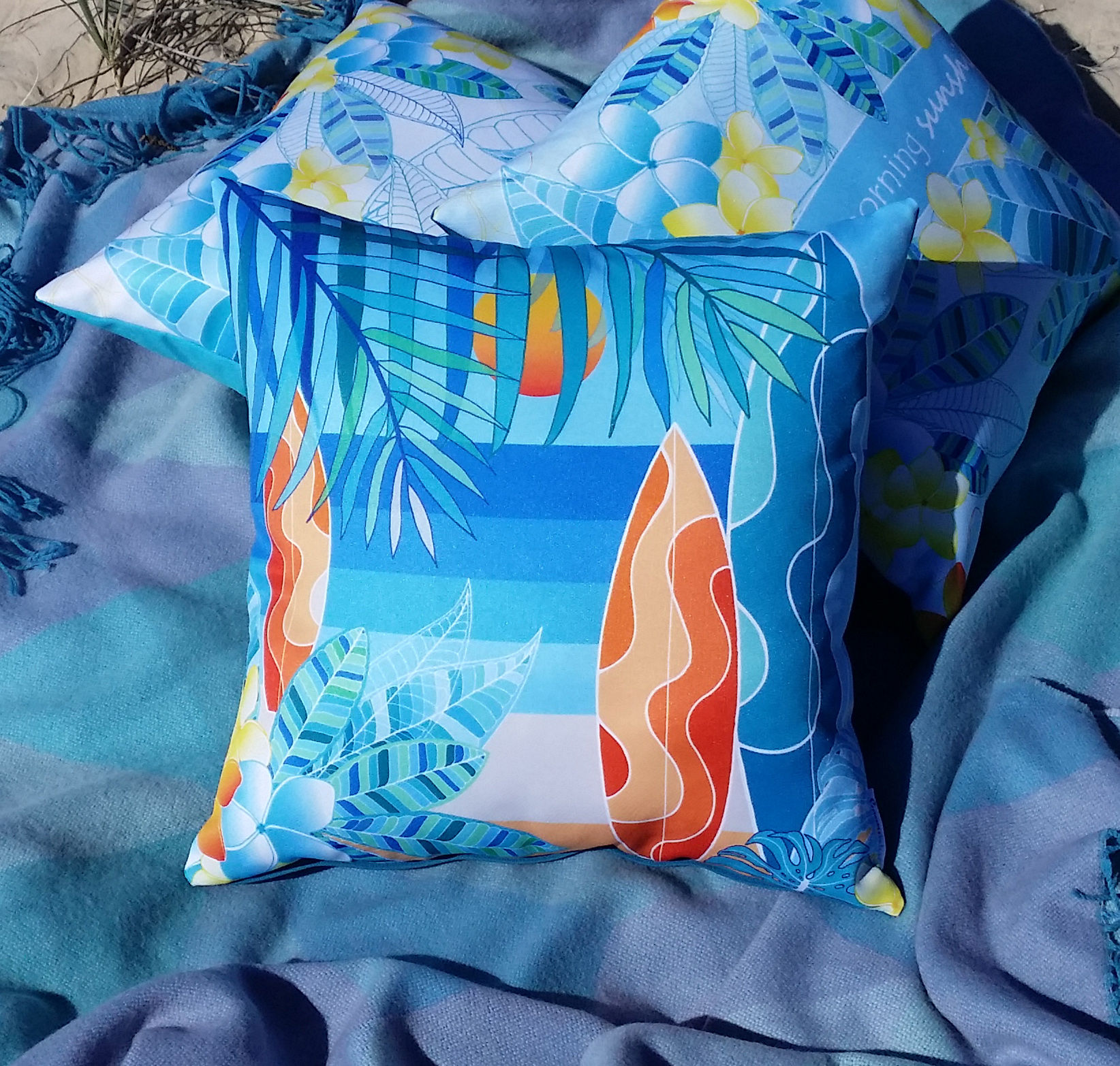 OUTDOOR INDOOR Frangipani Surf cushion cover
