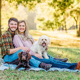 Prattville, AL Family Photographer: Incorporating Pets into Your Photos