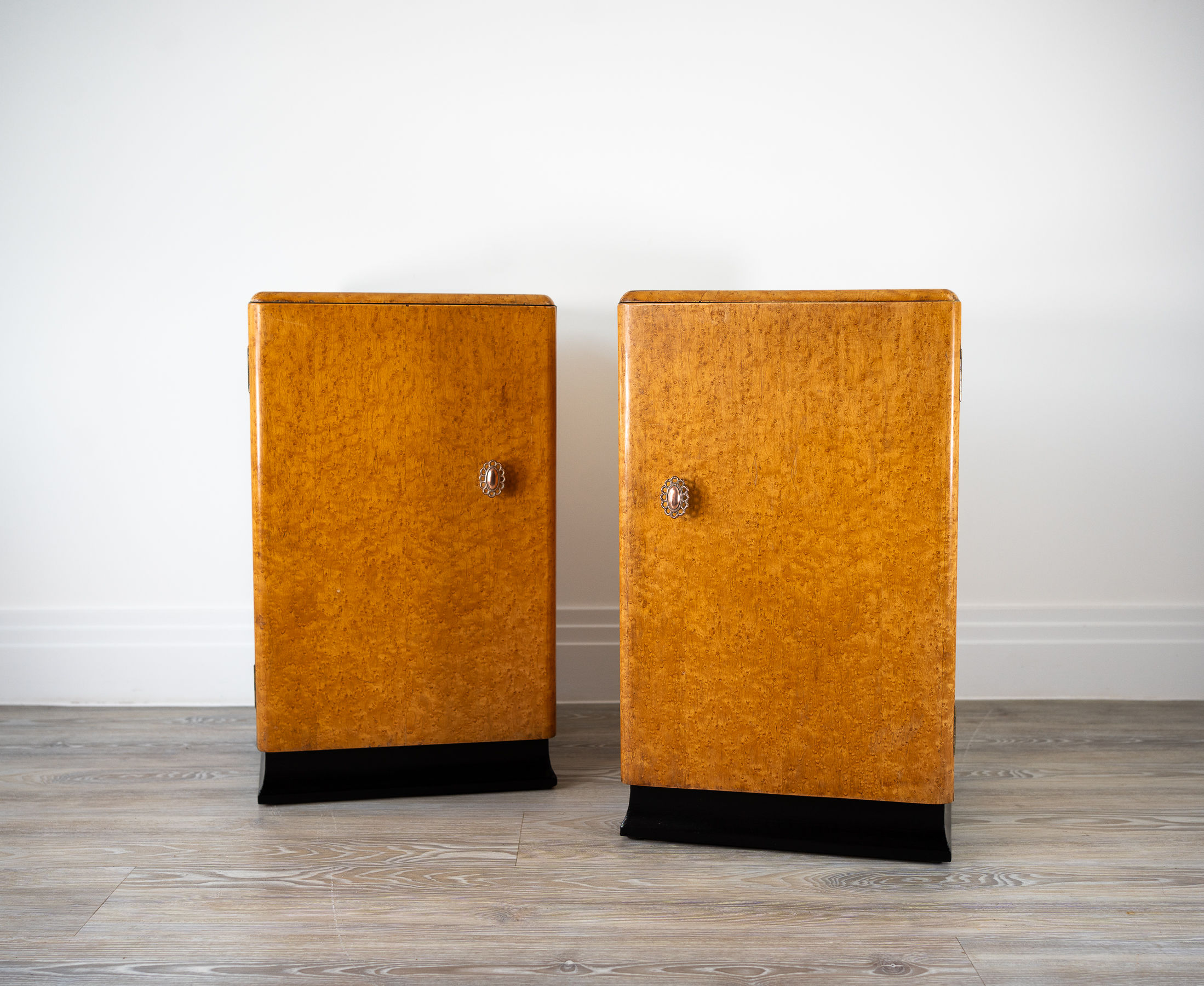 Pair of British Art Deco Birdseye Maple Bedside Cabinets