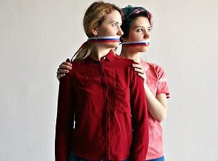 women-5184808_1280.jpg
