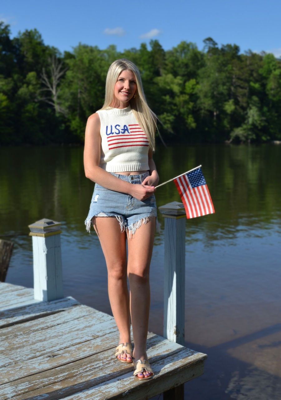 Thumbnail: USA Summer Sweater