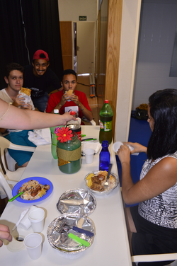 Almoço de domingo no Teatro - Férias no Teatro