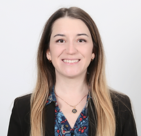 aylin headshot photo.png