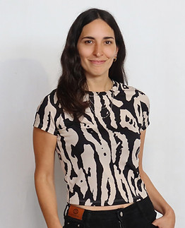 Mariana Desario_Portrait 2.jpg