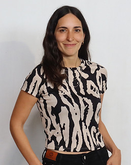 Mariana Desario_Portrait 1.jpg