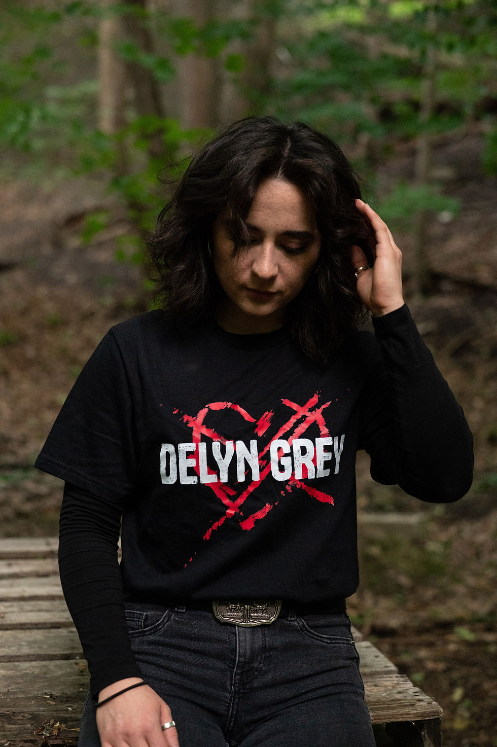 Thumbnail: Delyn Grey - Logo T