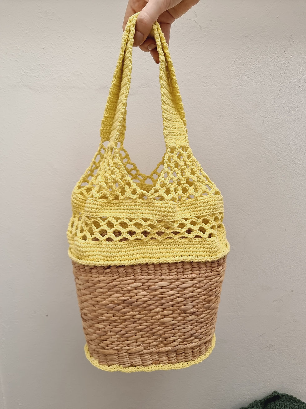 Thumbnail: Crochet straw bags