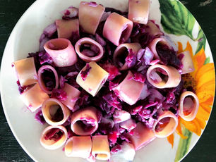 Pasta di farro con merluzzo e cavolo rosso