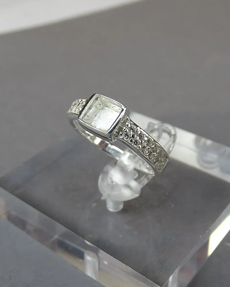 Thumbnail: Square Crystal Band Ring