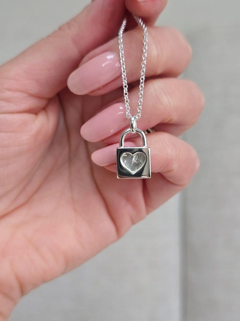 Thumbnail:  Padlock pendant 
