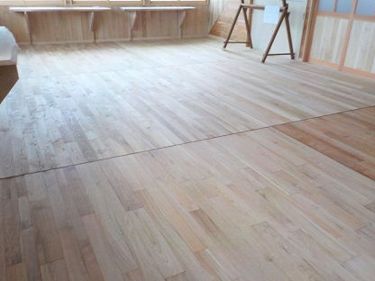 広葉樹無垢材フローリングの魅力とは?樹種と特徴「ホンモノの木にこだわった家作り」