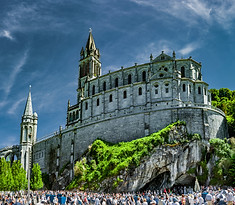 Santuário de Nossa Senhora de Lourdes na França