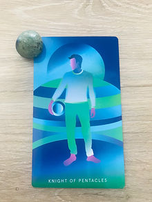 Knigh of Pentacls Tarot Card
