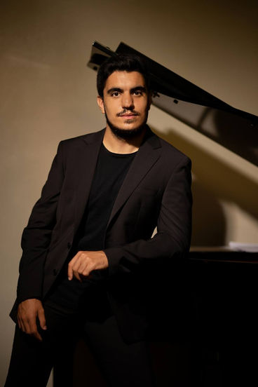 armen pianist piano professor teacher miami collaborative artist frost school of music florida musician Armenian Armenia concert student lessons creative inspiration 