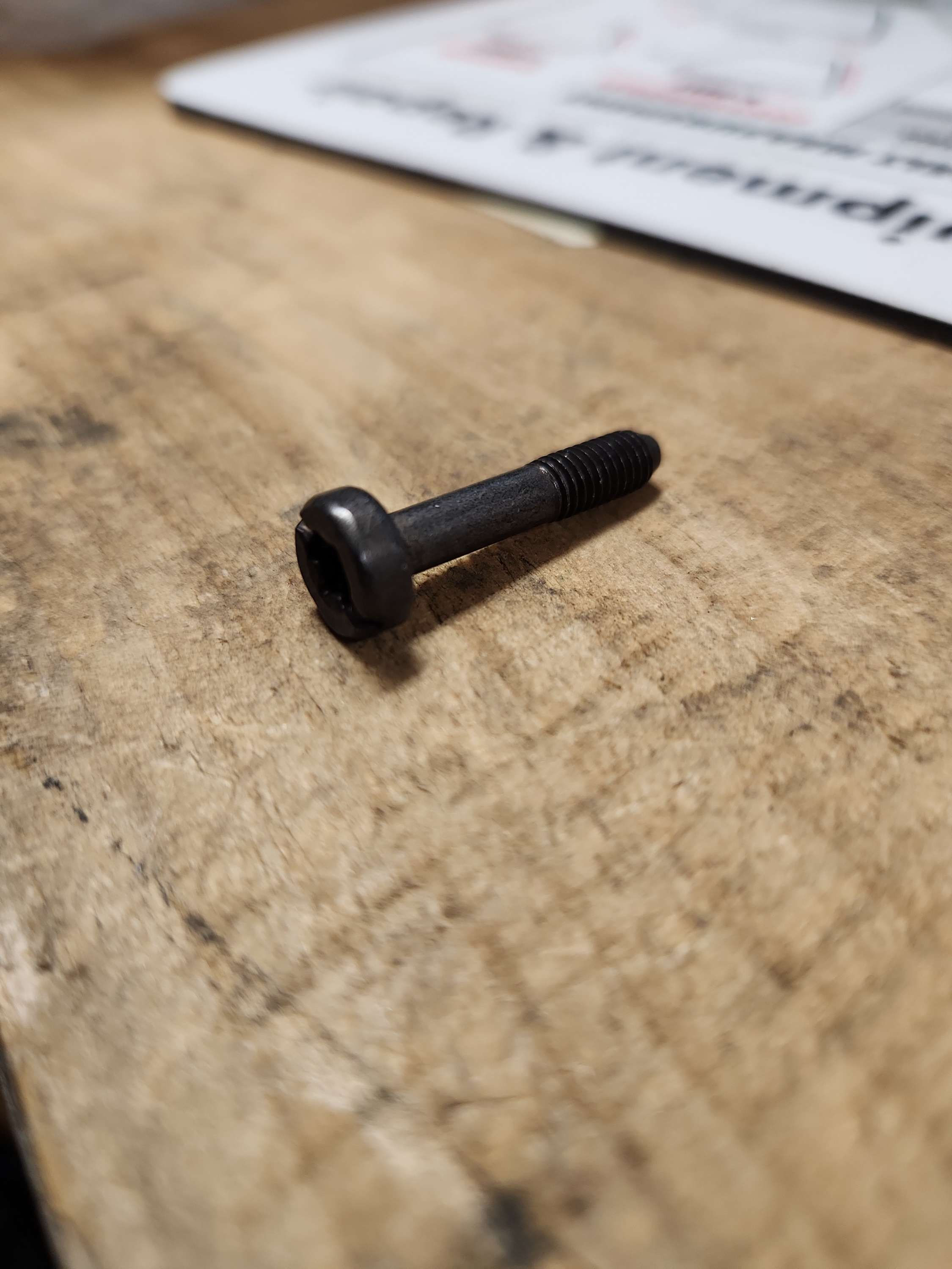 Screw M5x25 T27 10.9