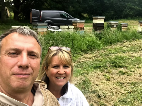 AoL_Tony and Toni_ParkFarmCottageBees.png