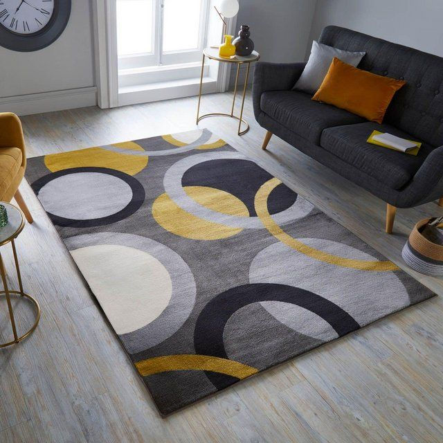 Geometric patterned rug