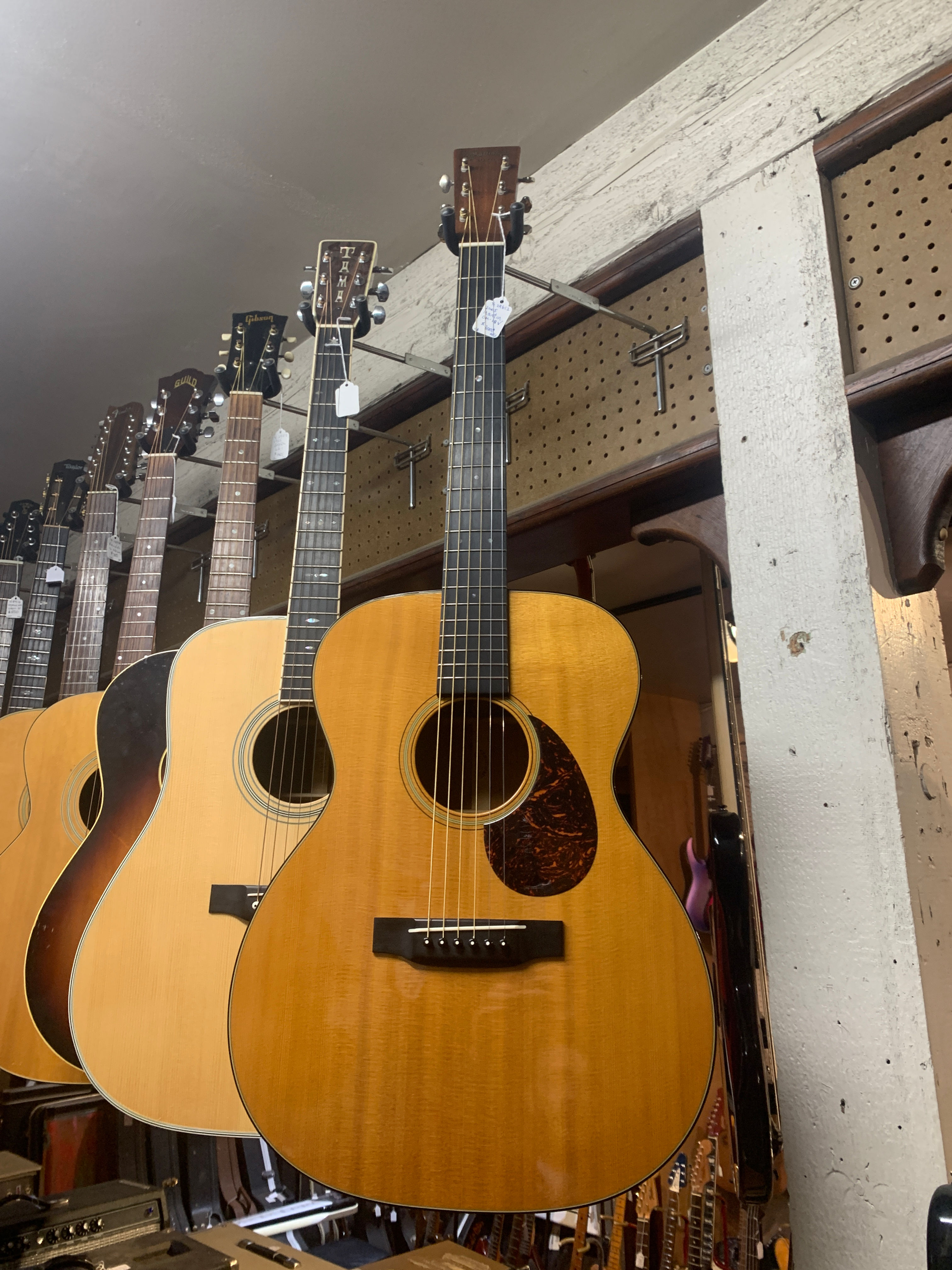 2005 Martin OM-18V