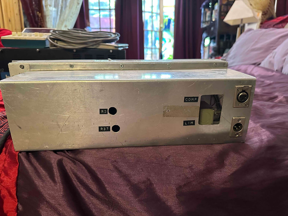 Thumbnail: LA-2A Telectronics original tube compressor