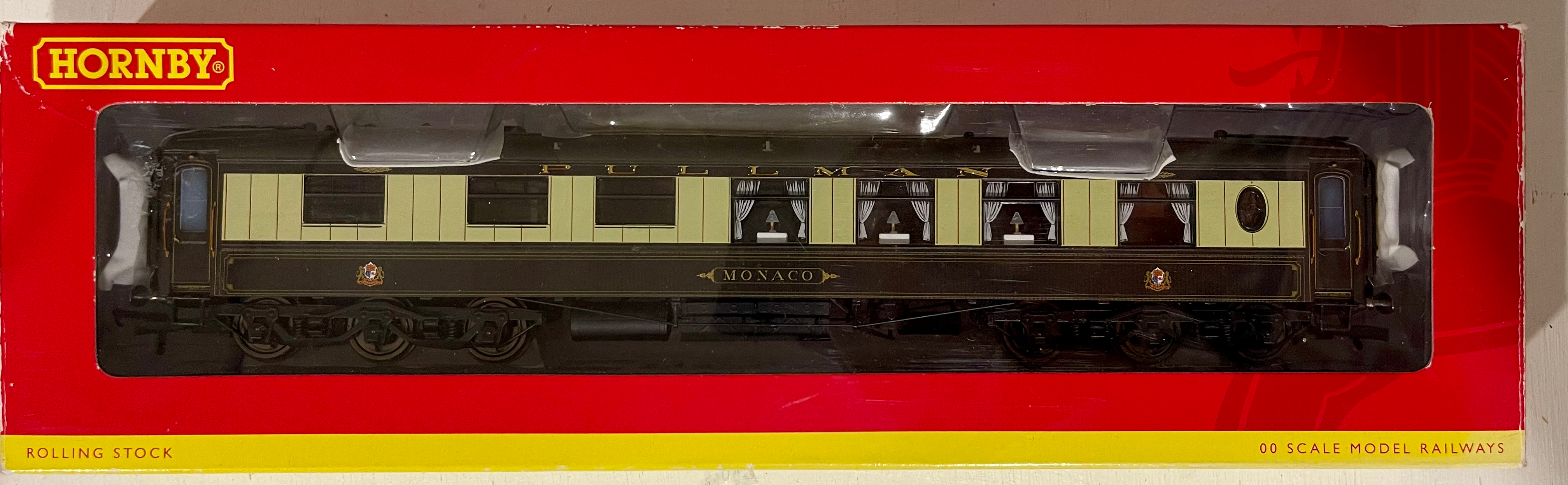Hornby R4384 12 wheel Pullman 1st class kitchen car 'Monaco' - working lights