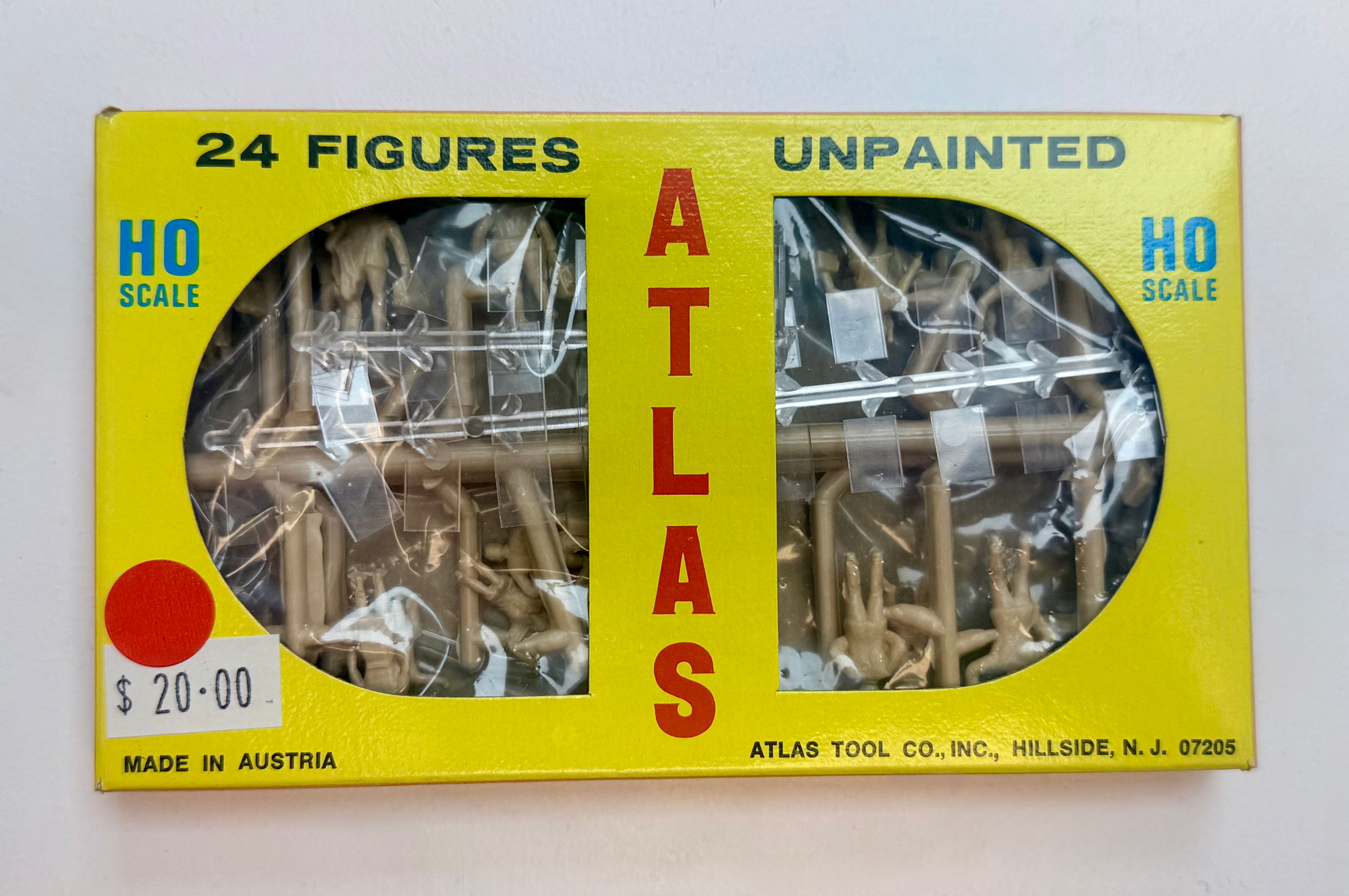 Atlas #792 24 Figure Unpainted