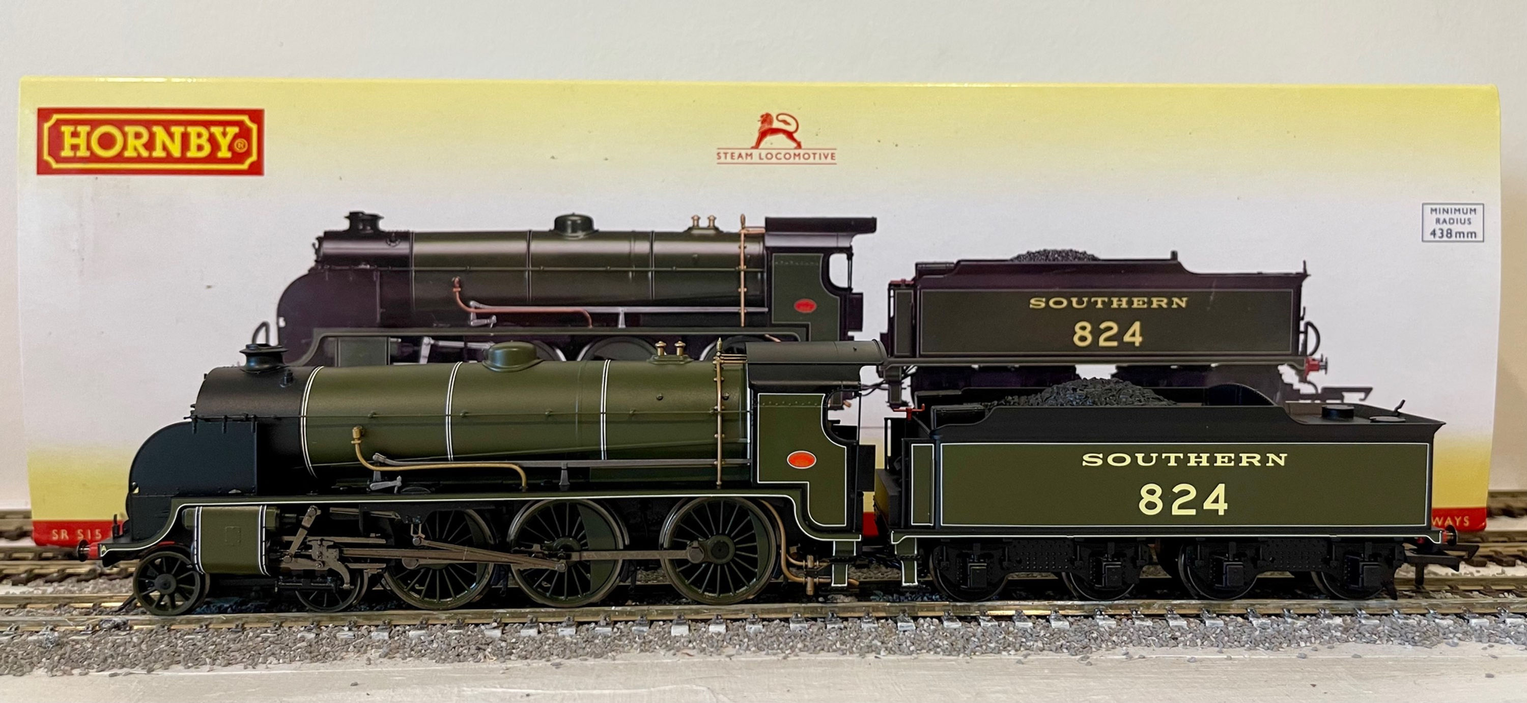 Hornby R3327 London & South Western Railway S15 824