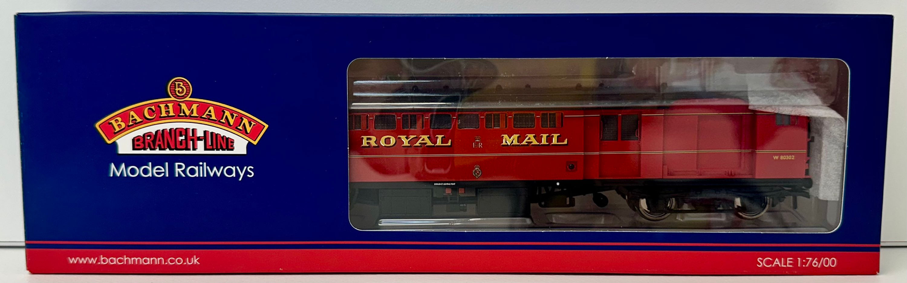 Bachmann 39-420A British Railways Mark 1 Post Office Sorting Van W80302