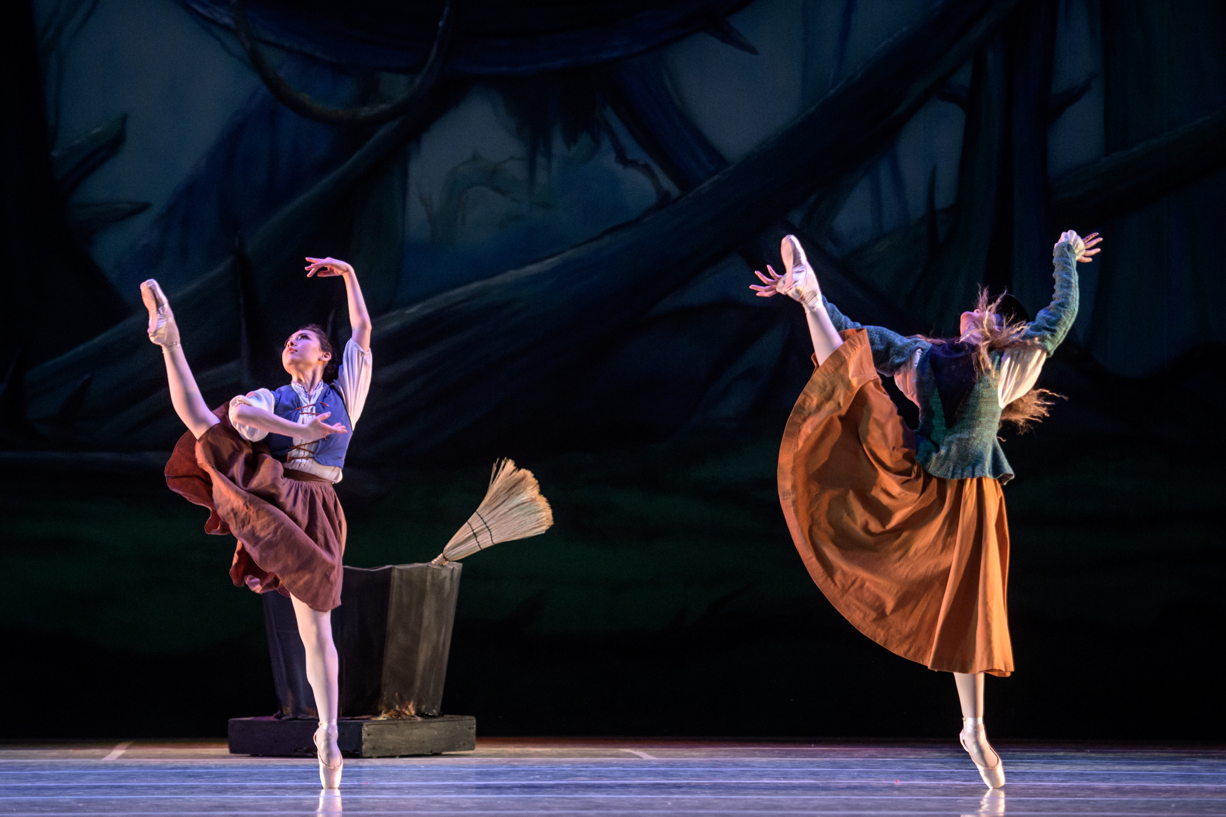 Hansel and Gretel | Ballet Chicago