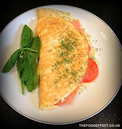 Smoked salmon omelette2