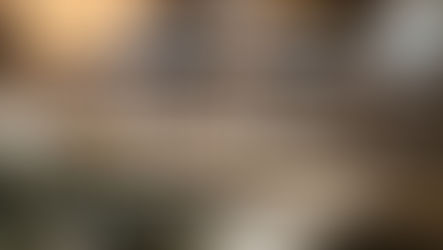 ใบชาอู่หลงแห้งบนช้อนไม้ ภาพหน้าปกบทความถอดรหัสความหมายของเบอร์ชา 12, 17 และ 18